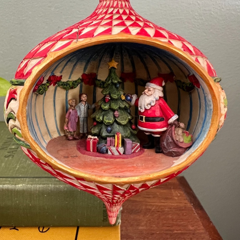 Jim Shore Heartwood Creek  Diorama Hanging Christmas Tree Ornament w/ Santa